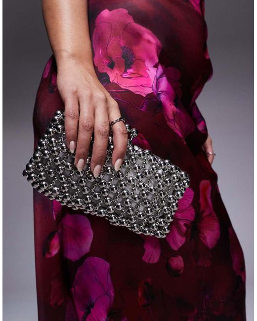 Pochette A Mano Metallizzata Squadrata Con Perline di ASOS in Purple