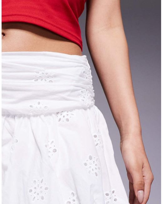 Princess Polly Minirok Met Ruches, Bubbelzoom En Broderie in het White