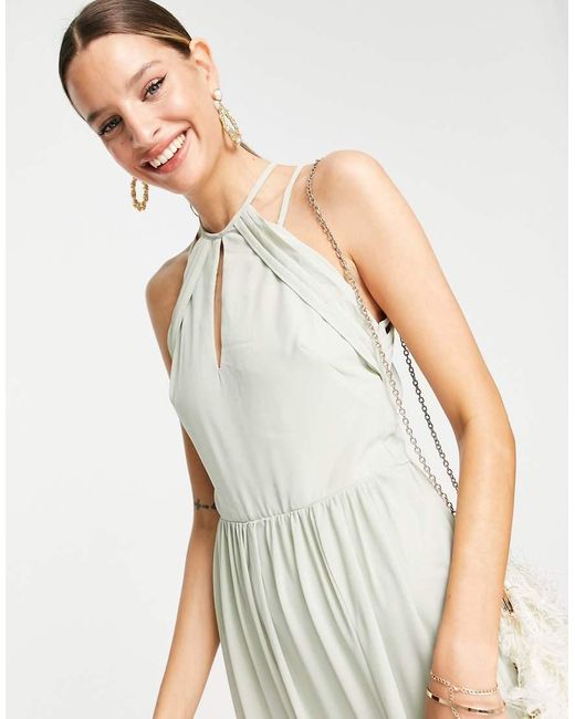 Vestito Da Damigella Salvia Allacciato Al Collo Con Fascette Sul Retro di TFNC London in White