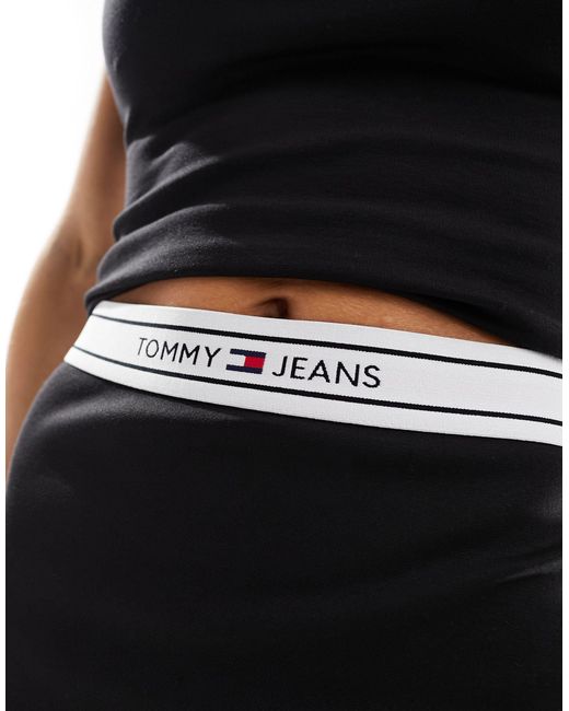 Minifalda con ribete del logo Tommy Hilfiger de color Black