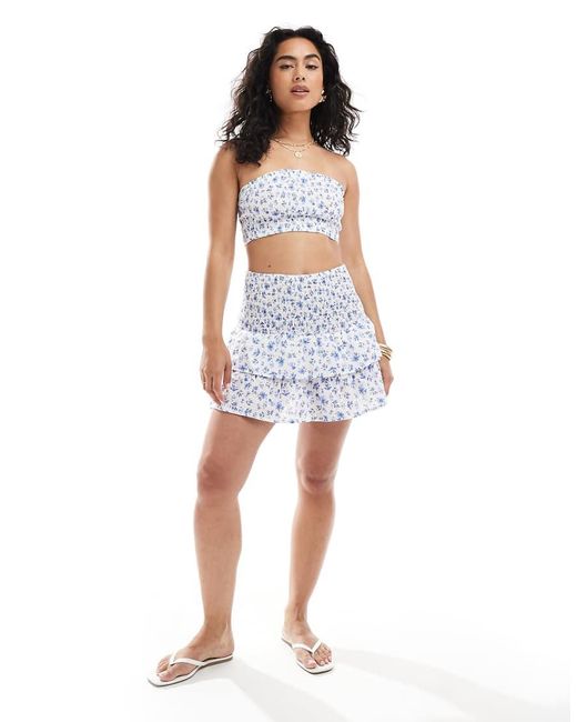 New Look Gesmokte Crop Top Met Fijne Print in het Blue