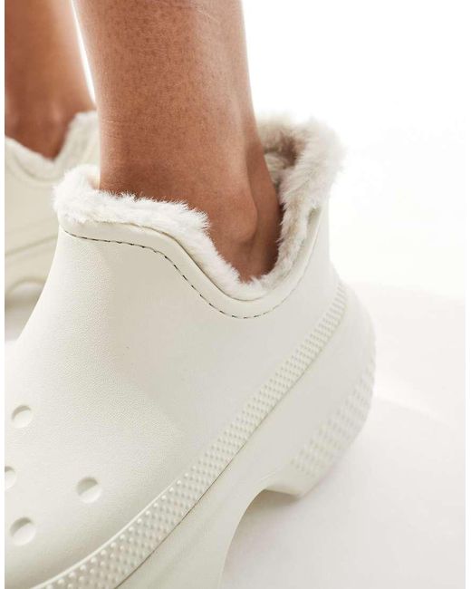 CROCSTM White Stomp Shorty Boot
