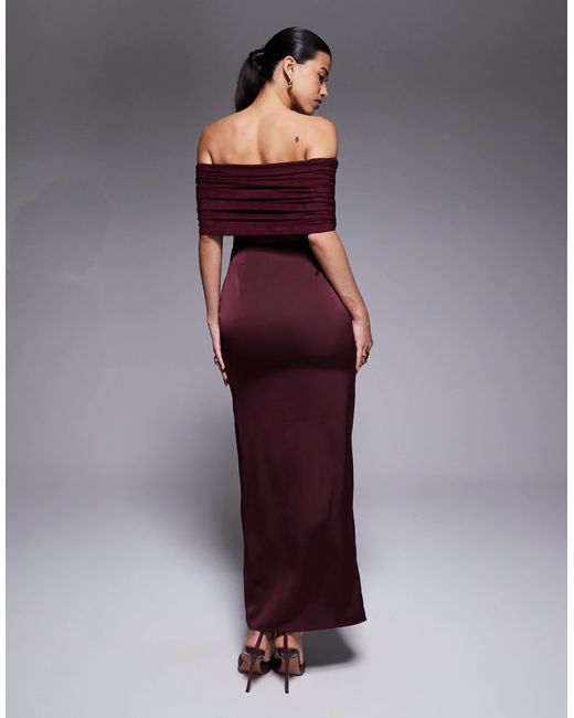 Robe longue encolure bardot et ourlet sirène en satin à détail drapé et empiècement transparent - prune Aria Cove en coloris Purple