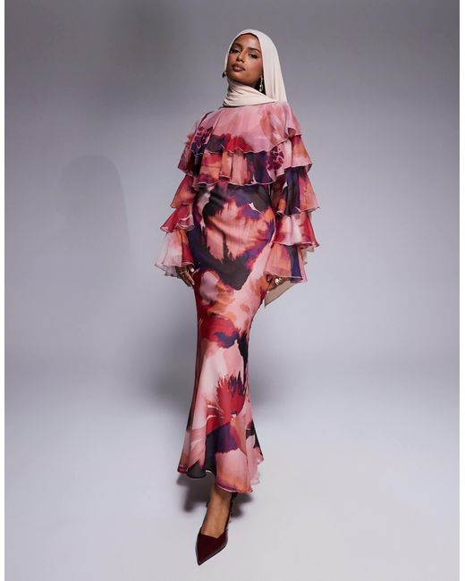 Robe longue coupée en biais avec volants étagés effet superposé et imprimé abstrait ASOS en coloris Red