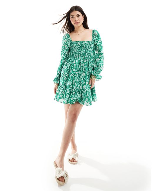 Robe courte volantée à fleurs avec manches volumineuses et corsage froncé & Other Stories en coloris Green