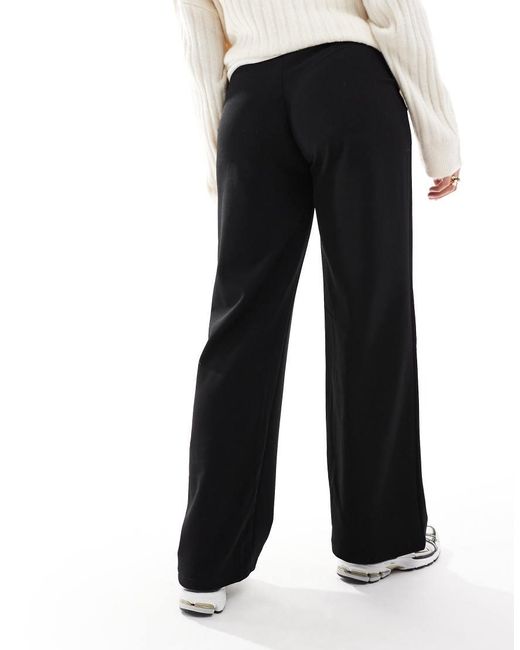 Pantaloni A Fondo Ampio Neri Con Pieghe Sul Davanti di Vero Moda in Black