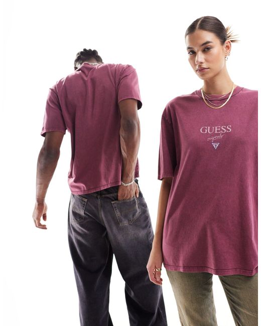 Camiseta burdeos unisex con logo estampado baker Guess de color Purple
