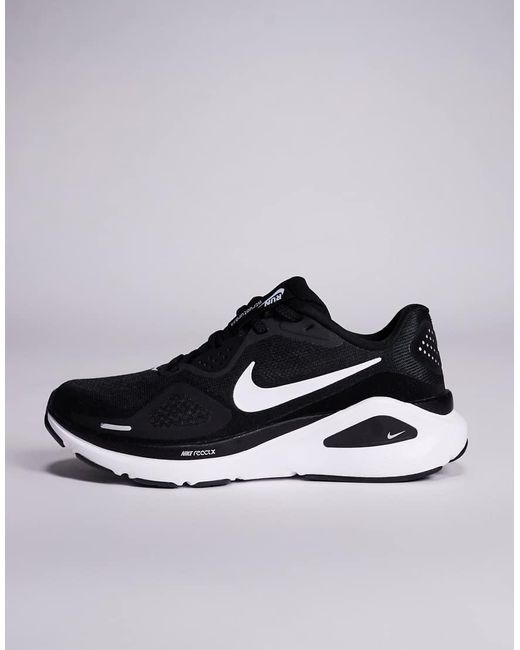 Nike Structure 26 in het Metallic