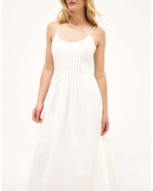 NA-KD White Pintuck Detail Strap Midi Dress