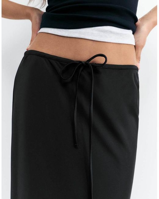 Gonna Midi di Pull&Bear in Black