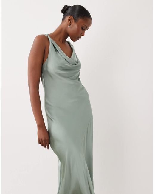 vila satin cowl neck maxi dress Vila satin cowl neck cami maxi dress in red Masa: 36, 40, 44 Sale: 19,99