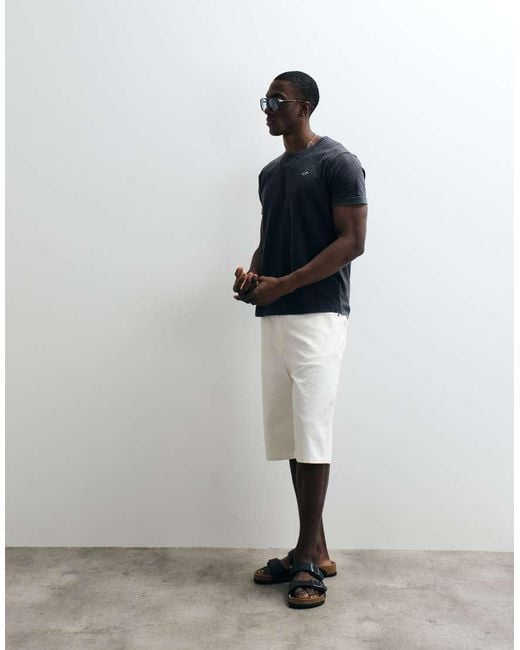 Hollister Blue Slim Fit Icon Logo Crew Neck T-shirt for men