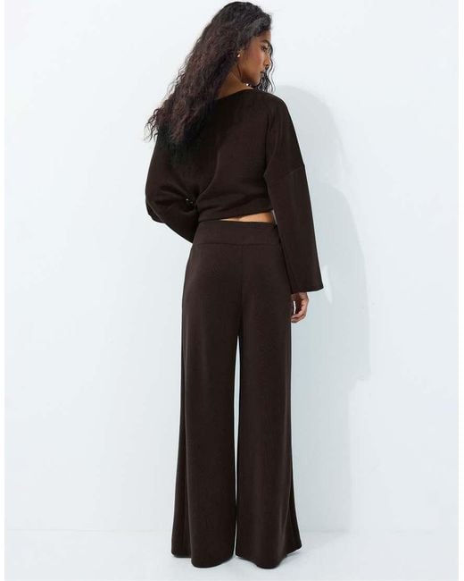 Stradivarius Black Soft-touch Wide-leg Trousers With Darts