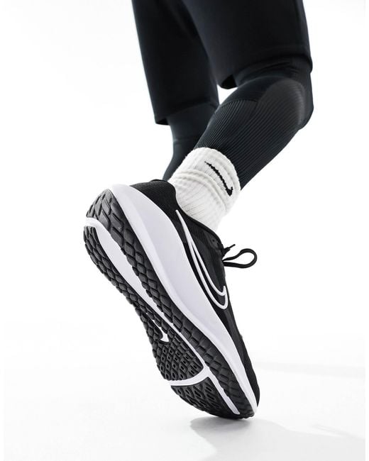 Nike Black Downshifter 13 Trainers for men