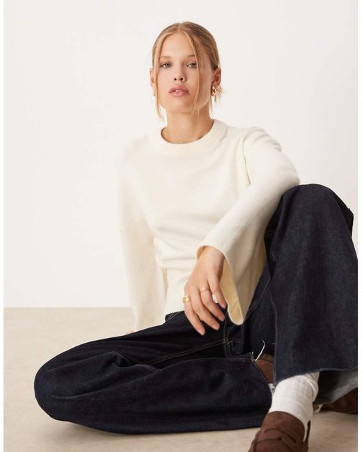 Gina Tricot White Crew Neck Wide Sleeve Fitted Knitted Jumper