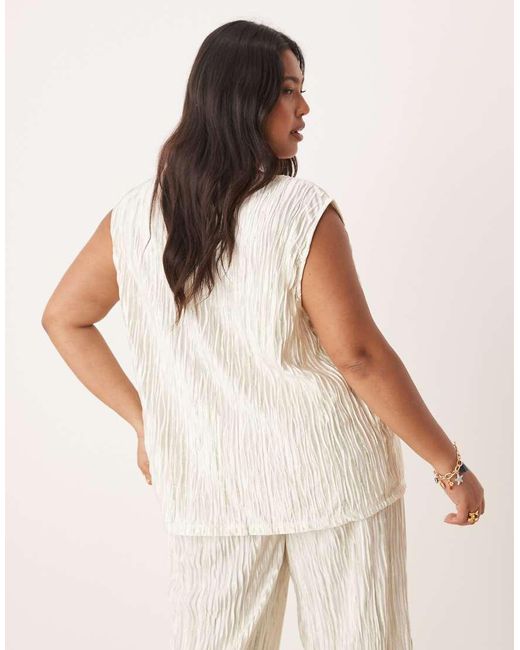 Vila Curve Natural Plisse Slash Neck Sleeveless Top Co-ord