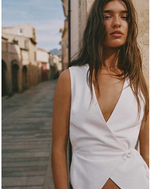 Pull&Bear White Linen Blend Vest With Side Tie Fastening