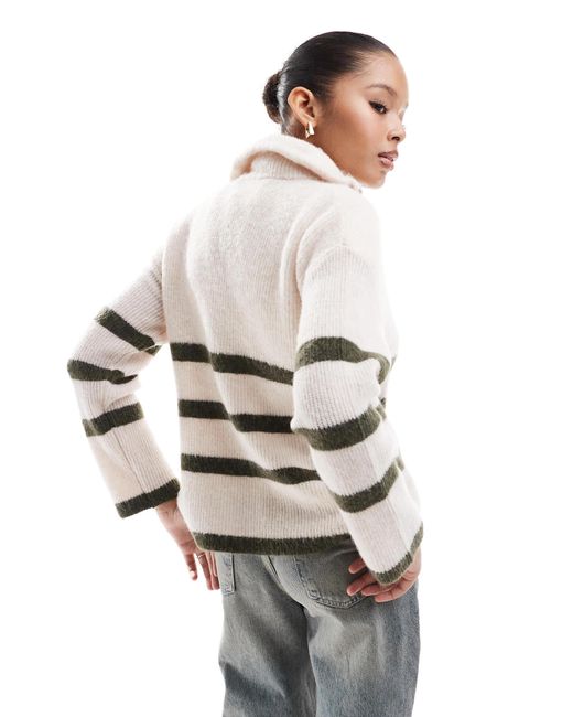 Pull rayé en laine mérinos mélangée avec col zippé - crème/vert SELECTED en coloris Gray