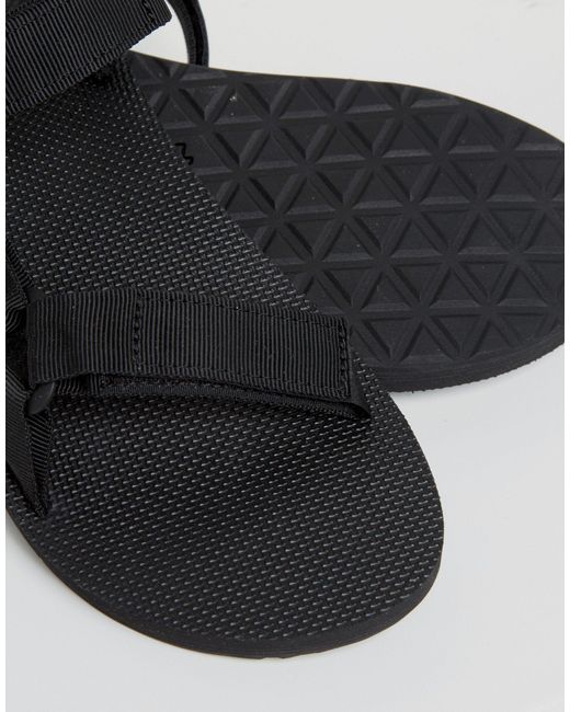 teva original universal urban