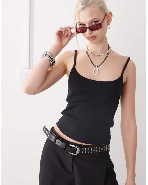 Crop Top A Canottiera di Collusion in Black