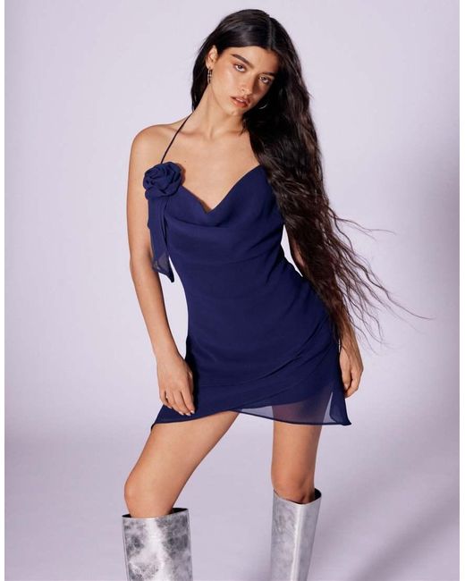 X Dixie D'Amelio di Pull&Bear in Blue