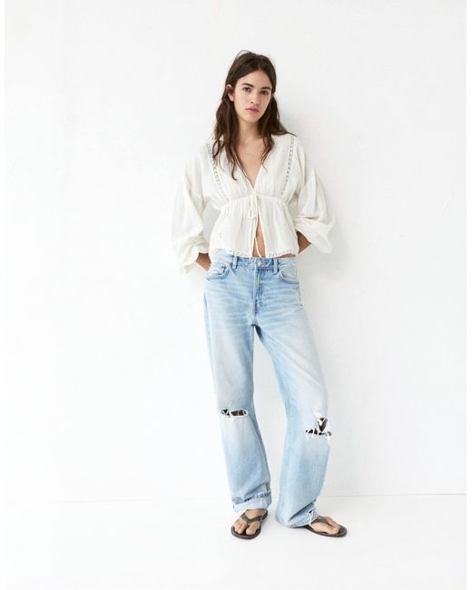 Blouse brodée Pull&Bear en coloris White