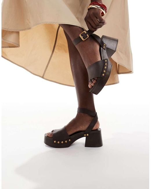 Bershka Natural Studded Clogs