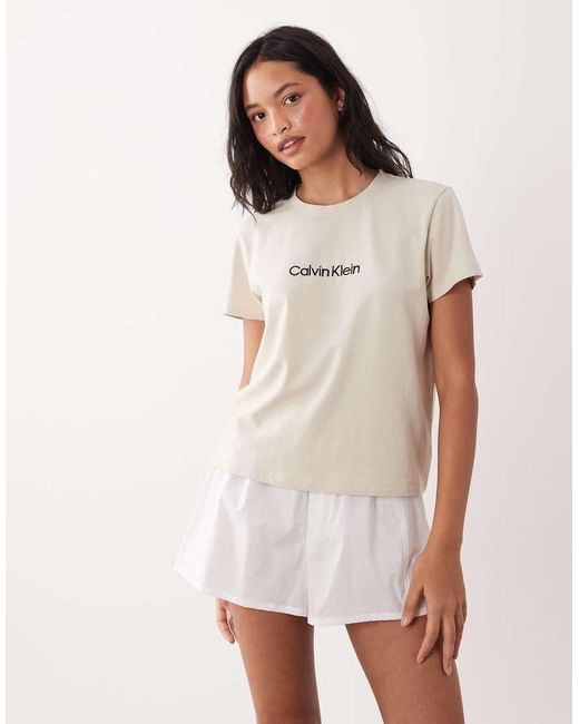 Calvin Klein Natural Logo T-Shirt Pyjama Set