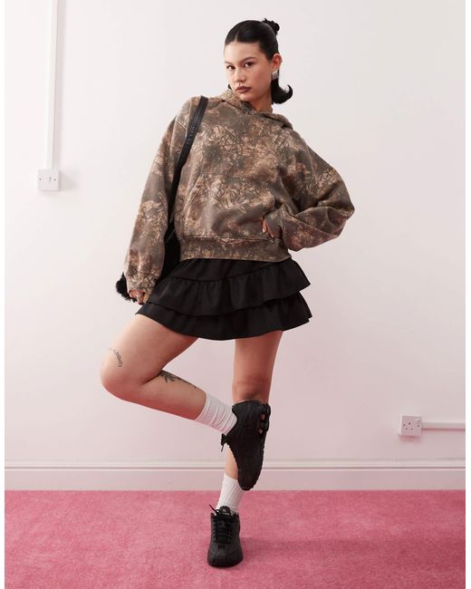 Collusion Pink – schwingender minirock mit asymmetrischem design
