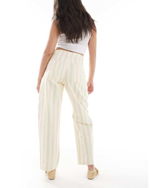 Jeans A Cilindro A Righe Color Latticello di ASOS in White