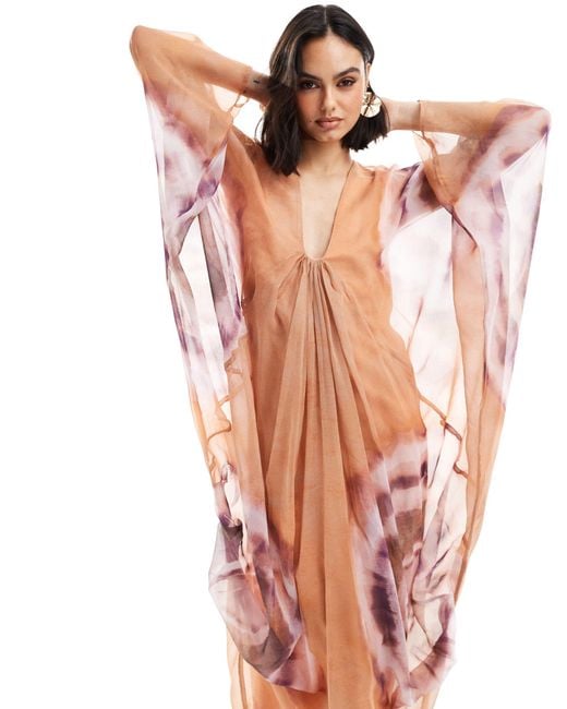 ASOS Pink – langes kimono-kleid mit tiefem ausschnitt und batikmuster