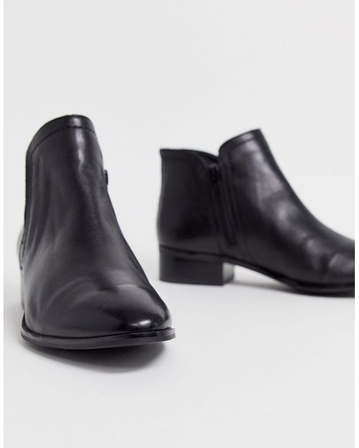 low rise chelsea boots