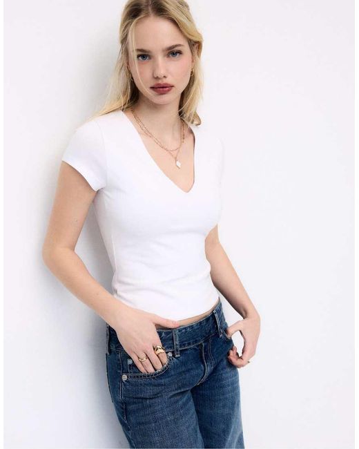 Stradivarius White V-neck Short Sleeve T-shirt