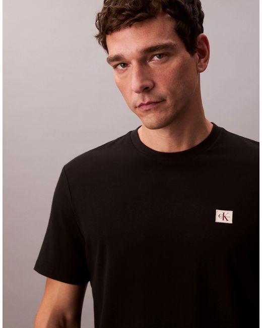 T-shirt avec écusson à logo Calvin Klein pour homme en coloris Black