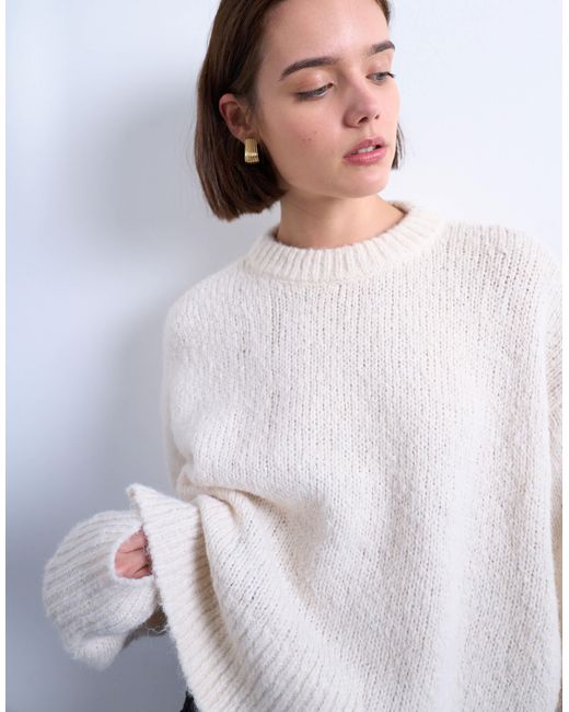 Ultimate - pull en maille duveteuse TOPSHOP en coloris White