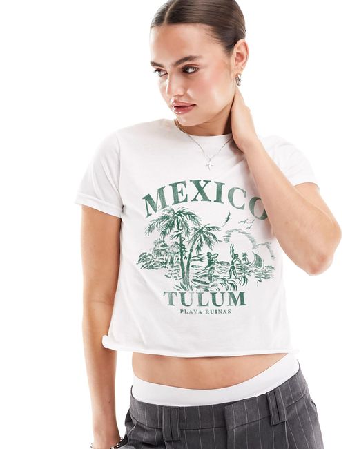 Camiseta blanca con diseño encogido y estampado gráfico "mexico" ASOS de color White