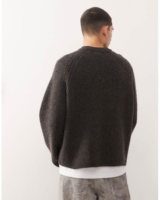 Pull bicolore en laine mélangée côtelée avec manches raglan - taupe foncé/noir Weekday pour homme en coloris Black