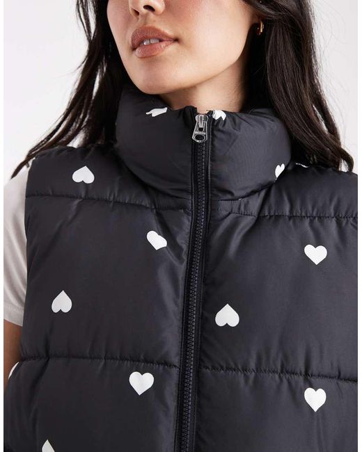 Hollister Black Heart Pattern Puffer Vest