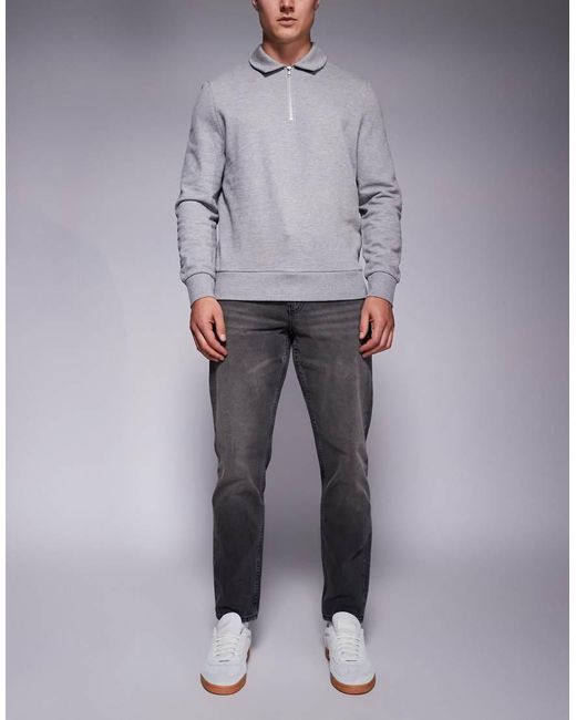 Vaqueros De Corte Tapered Con Lavado Tintado De ASOS de hombre de color Gray