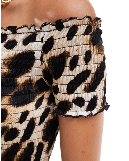 Top froncé à épaules dénudées - imprimé léopard Jdy en coloris Black