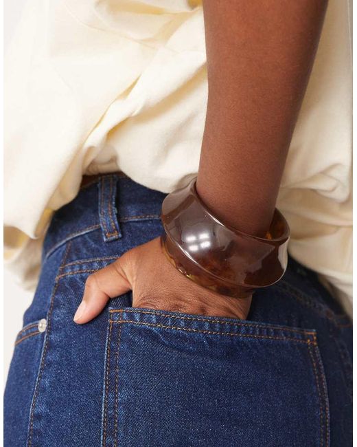 Pulsera Ámbar De Resina Con Forma Abstracta De ASOS de color Blue