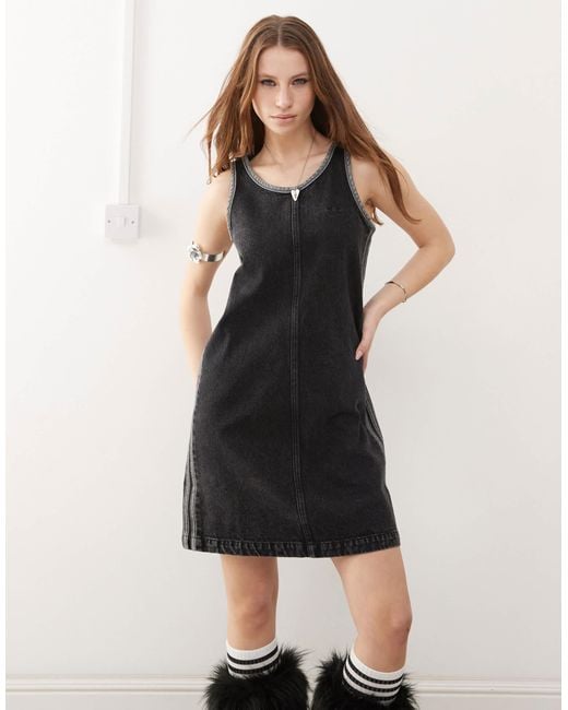 Adicolor - robe en jean style années 90 Adidas Originals en coloris Black