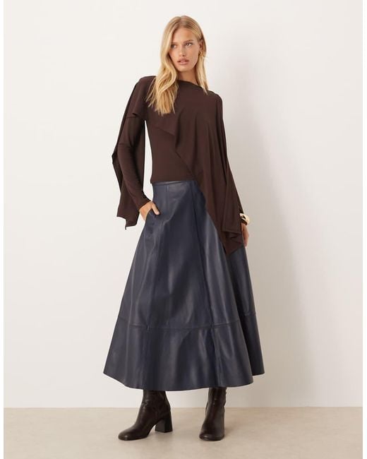 Top A Maniche Lunghe Con Dettaglio Drappeggiato Stile Sciarpa di ASOS in Brown