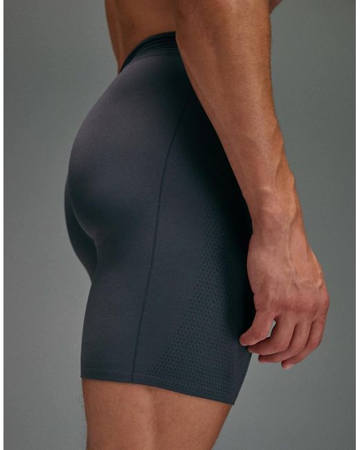 4505 Gray Seamless Physique Defining Compression Base Layer 8 Inch Half Tight for men