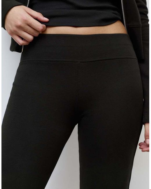 Pull&Bear Flare-Broek Met Interlocknaden in het Black