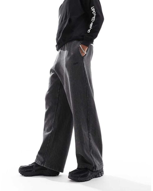 Pull&Bear Black Skater Fit jogger for men