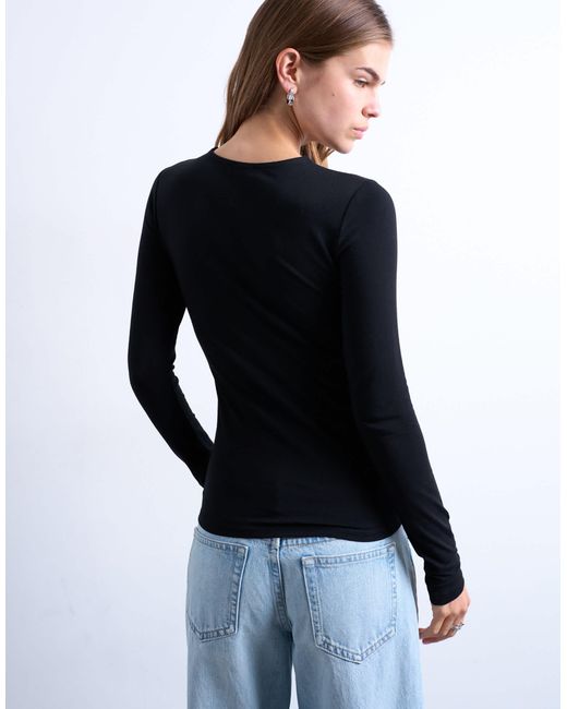 Top épuré à manches longues TOPSHOP en coloris Black