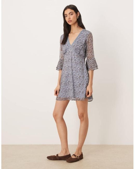 Wednesday's Girl Gray V Neck Floaty Sleeve Mini Dress