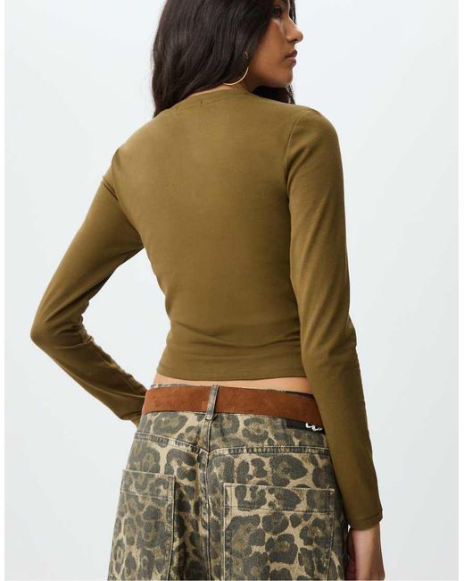 T-Shirt Basic Oliva Con Scollo Rotondo di Stradivarius in Green