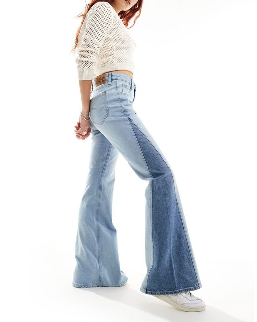 Janet - jean évasé avec empiècement contrastant - délavage clair Lee Jeans en coloris Blue